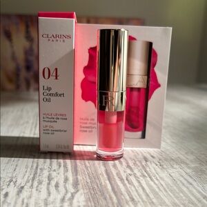 New Clarins Lip Comfort Oil -04